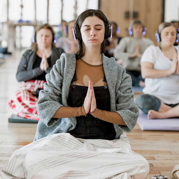 silent-disco-breathwork-1