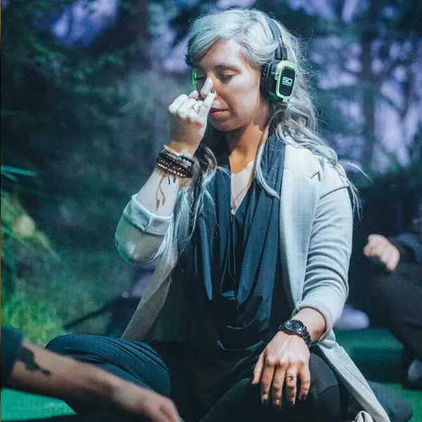 silent-disco-breathwork-2